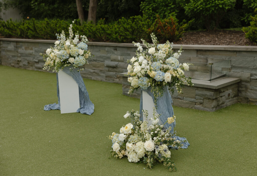 Elegant floral centerpiece at a luxury Hutton House wedding ceremony