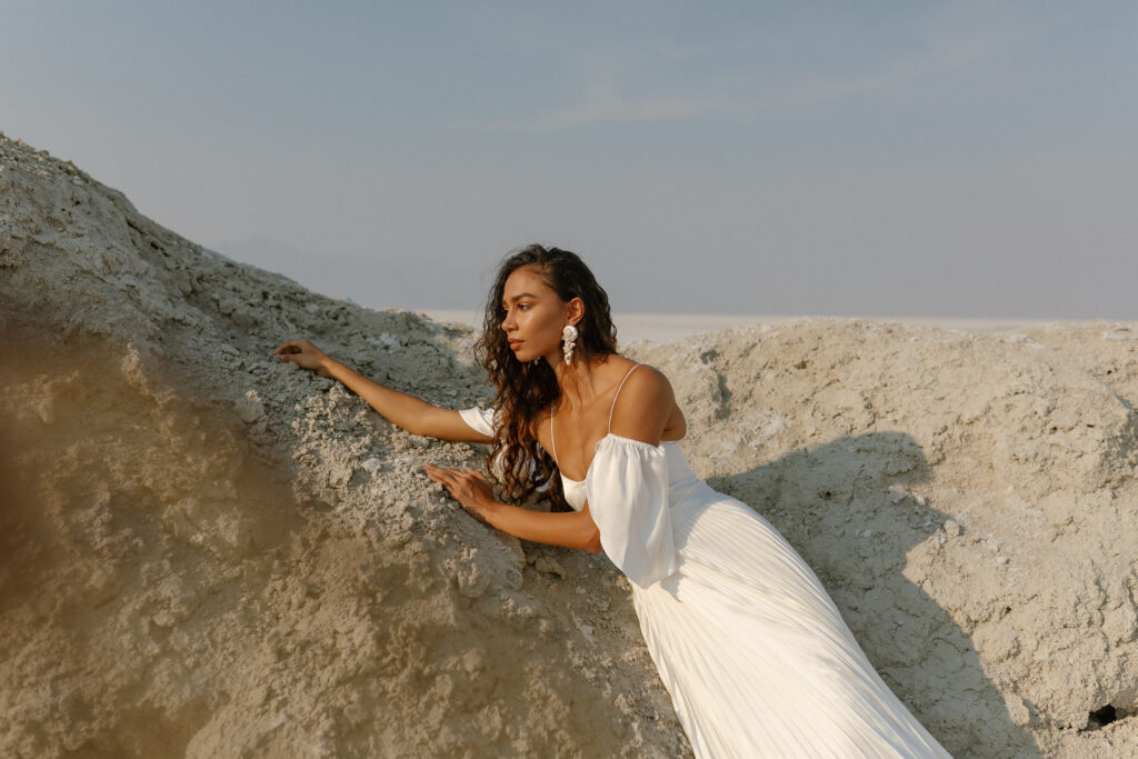 Editorial elopement bridal portraits in the Bonneville Salt Flats